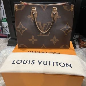 Authentic LOUIS VUITTON ON THE GO